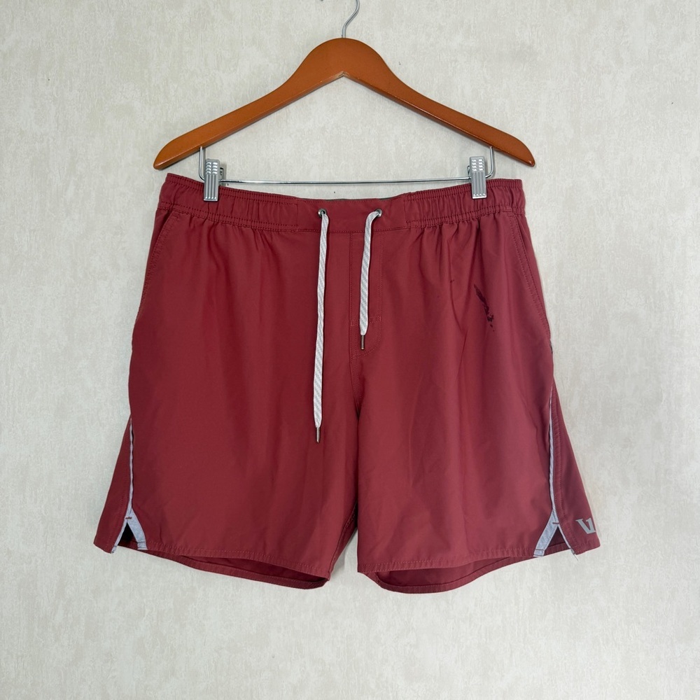 Vuori Men’s Trail Short 2.0 Pull On 6” Running Lightweight Athletic in Red XL